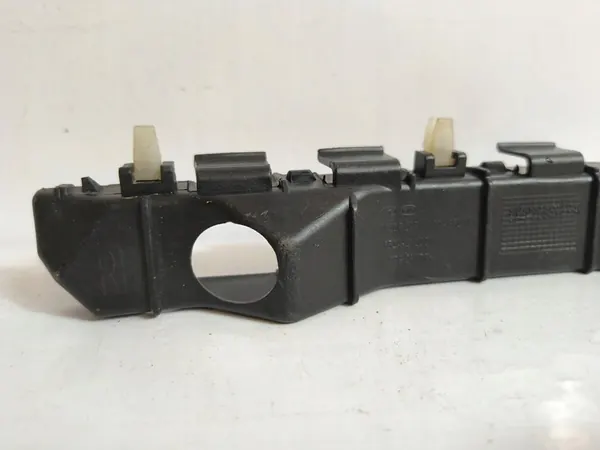 KIA Picanto 2014 Suporte traseiro direito do para-choque image 3