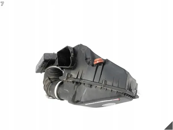 BMW G01 G02 G05 G11 G12 G30 G31 G32 Ilmansuodattimen Kotelo image 8