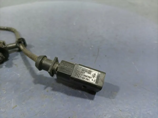 Pakokaasun Lämpötila-anturi OEM 05L906088BN Audi Q5 II image 4