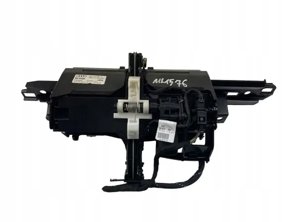 Audi A6 Avant navigationsskärm OEM 4G1919601J image 3