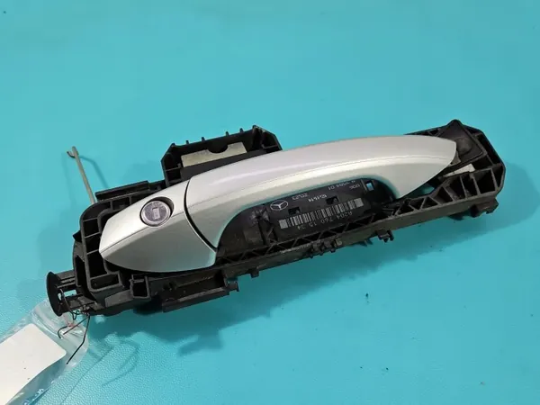 Mercedes Außengriff Links Vorne OEM A2047601534 image 3
