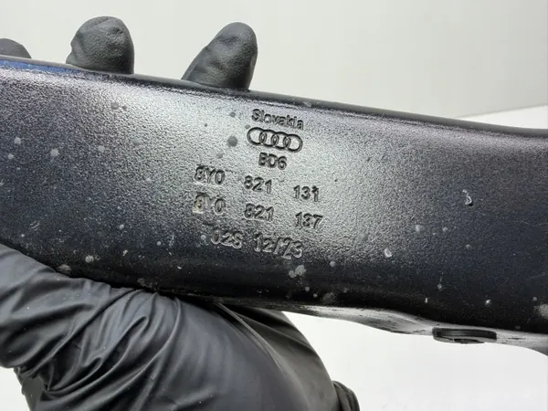Support de garde-boue avant gauche Audi A3 8Y OEM 8Y0821131 image 6