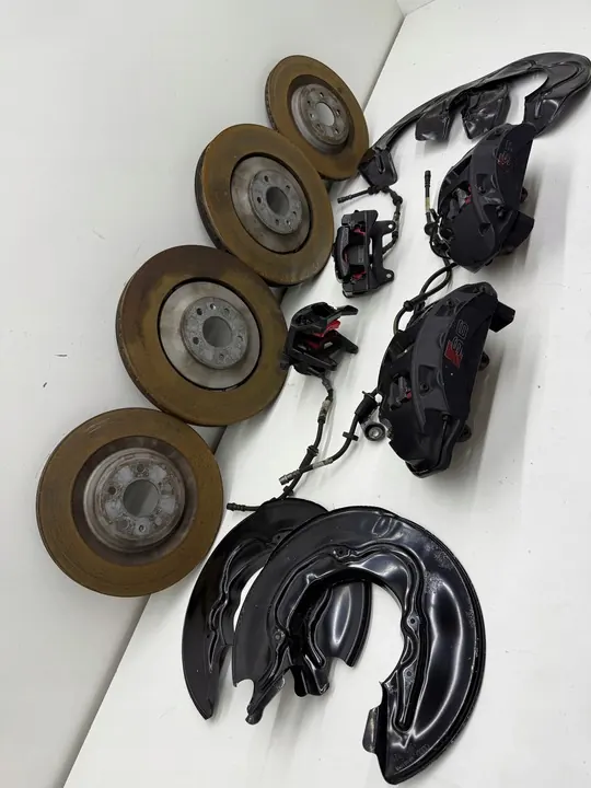 Kokonainen jarrusarja AUDI S6 C7 OEM image 3