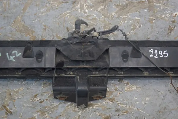 Peugeot Partner 2014 Painel de Montagem do Radiador / Superior image 4