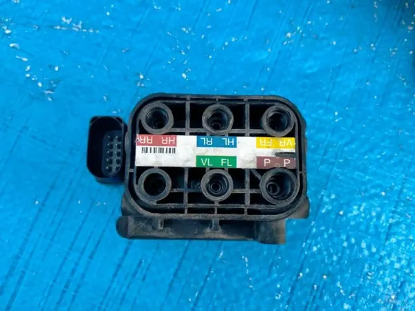 Distributeur de suspension pneumatique Mercedes-Benz OE image 2