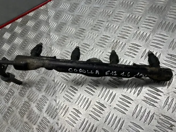 Carrera de inyección OEM 123654852 para Toyota Corolla E12 image 6