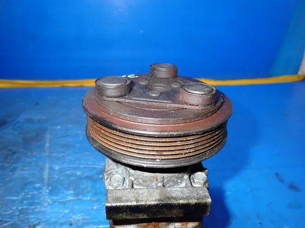 Compresor de aire acondicionado Mazda 3 H12A1AS4EY image 2