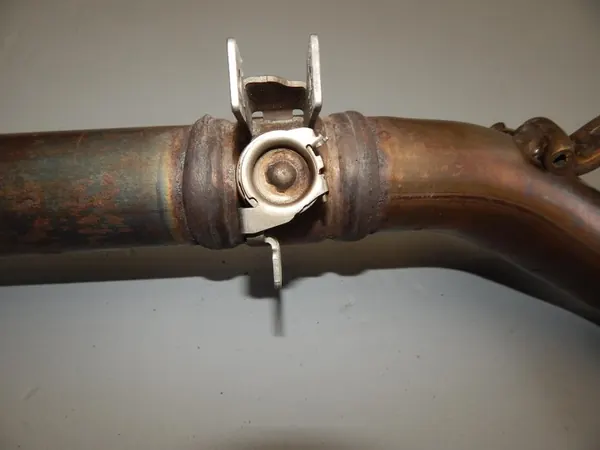 Pakoputken Liitin OEM 5k VW Golf VI:lle image 4