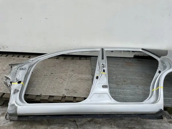 OEM 61312-42030 Vänster Sidolist för Toyota RAV4 III image 5