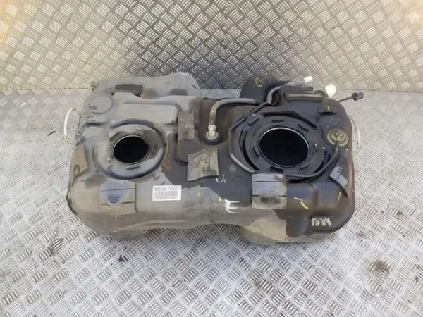 Brandstoftank Chevrolet Captiva OEM 20773931 - 4WD image 8