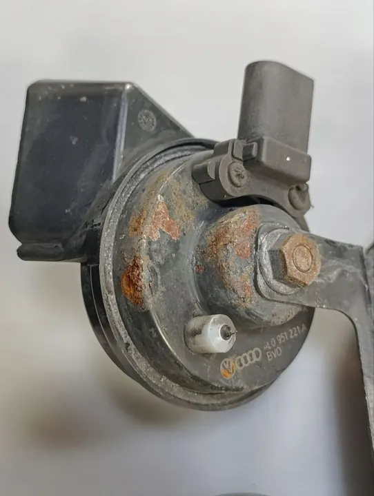 AUDI Q7 4L CLAXON ESQUERDO 4L0951221A image 2