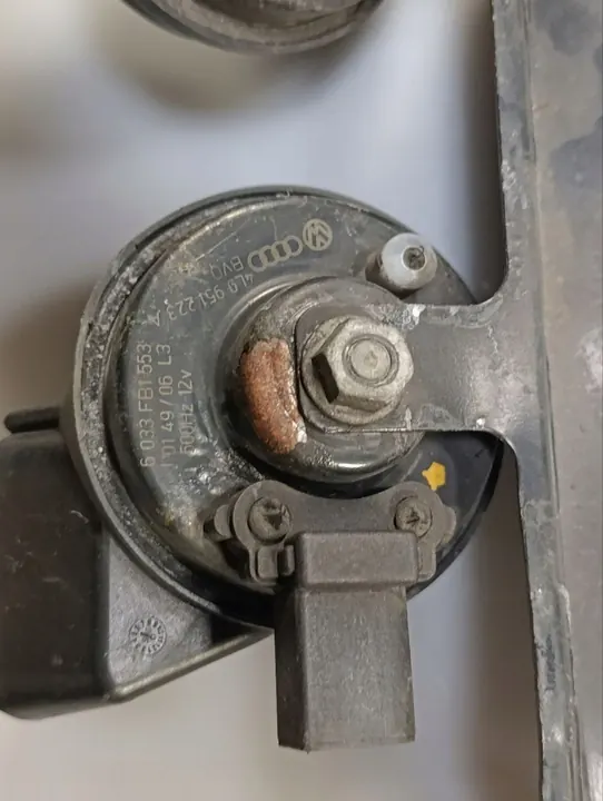 AUDI Q7 4L CLAXON ESQUERDO 4L0951221A image 3