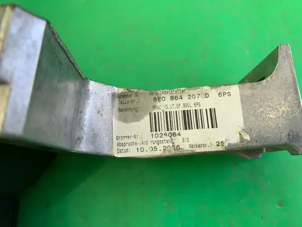 Fluwelen middenarmsteun OEM 8E0864207D Audi A4 B7 image 3