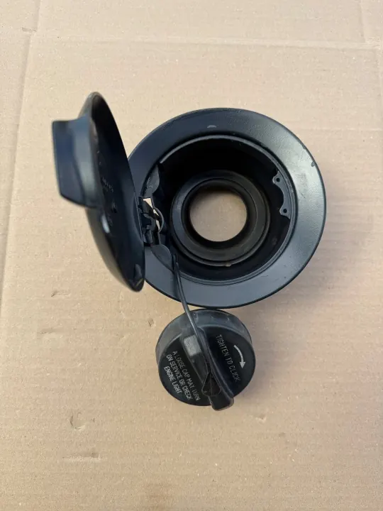 OEM 68086353 Tankdop voor Dodge Challenger image 5