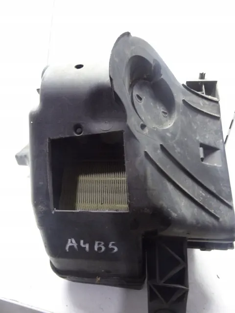 AUDI A4 B5 8D5 Luftfilterhus 2.4 V6 ALF image 5