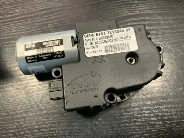 Schiebedachmotor BMW X3 F25 OEM 10020883C image 2