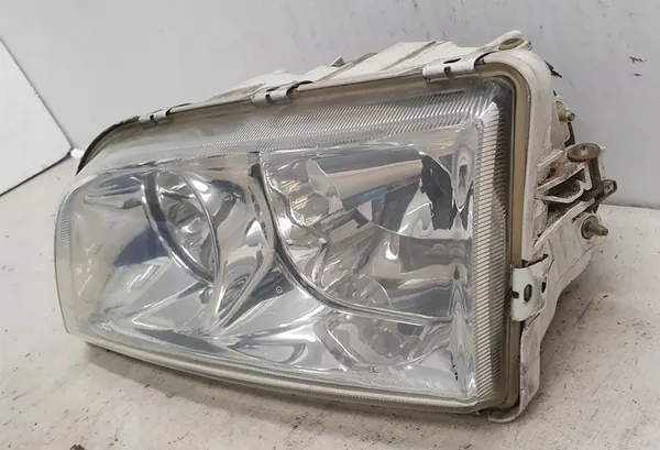 Vasen Etuvalaisin Volvo V40 I Lift 99- image 2