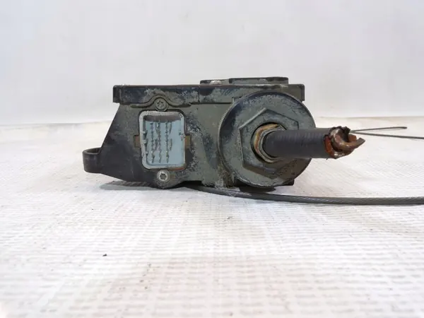 RENAULT ESPACE Electric Handbrake 8200316575 image 3