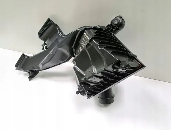 Luftfilter + insugningsrör OEM BMW F39-F48 image 6
