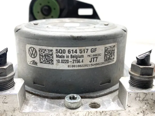 ABS-pomp OEM 5Q0614517GF voor Skoda Superb III image 5