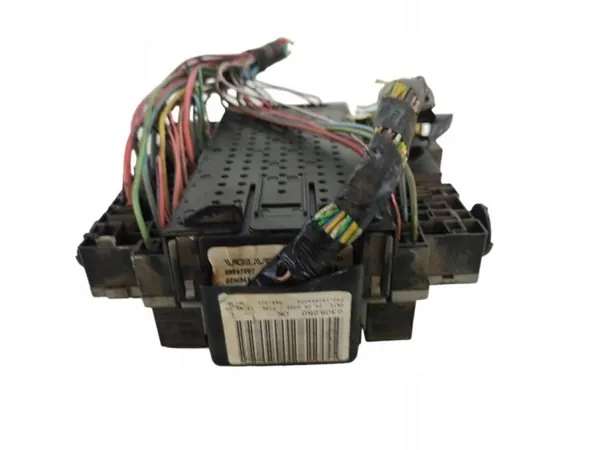 Sulakekotelo OEM 8691998 Volvo V70 II:lle 2000-2005 image 6
