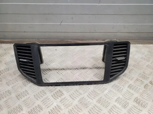 VW Konsole Lufteinlass OEM 3CN858418J - Gebraucht image 2