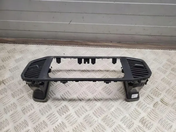 VW Konsole Lufteinlass OEM 3CN858418J - Gebraucht image 3