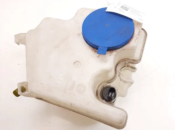 Pesunesteen Säiliö Mercedes-Benz B-Class image 7