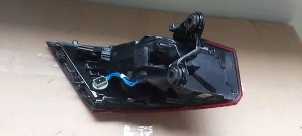 VW GOLF VIII HB LUZ LED TRASERA IZQUIERDA 5H0945095C image 2