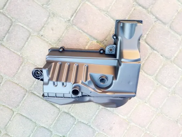 Ilmansuodattimen kotelo VW Seat Skoda 1K0129607AD image 2