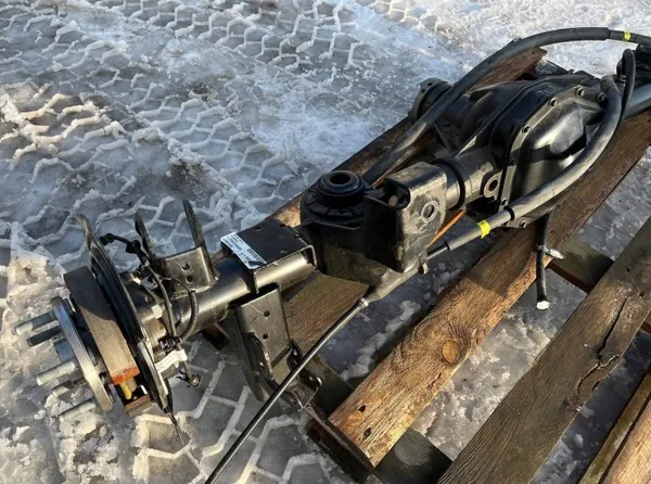 Achterdifferentieelbalk OEM 68576989AB Jeep Wrangler image 5