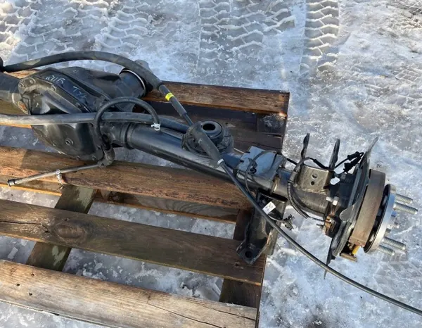 Achterdifferentieelbalk OEM 68576989AB Jeep Wrangler image 6