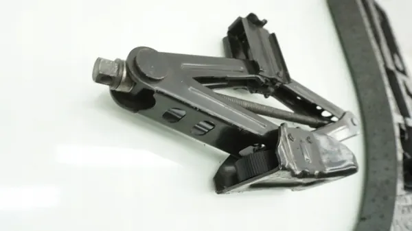 Reserverad-Halterung Ford Kuga MK2 OEM CV44-S11169-AD image 9
