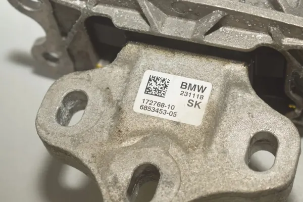 BMW OE 6853453 Vaihteiston tuki - Käytetty image 3