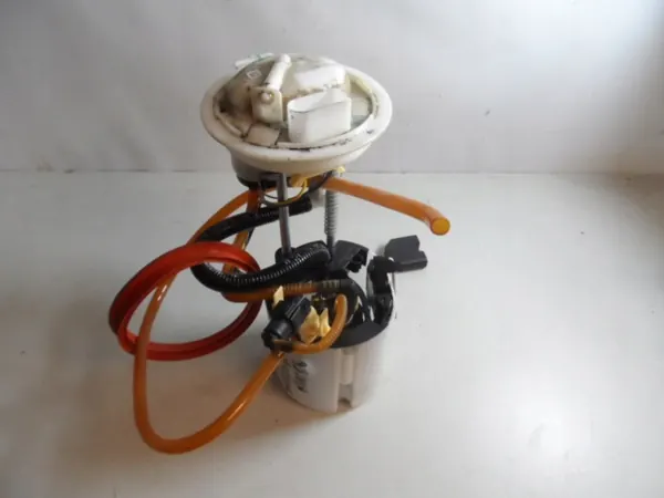 Bränslepump OEM 561919051B för VW Passat B7 2.5 FSI image 2