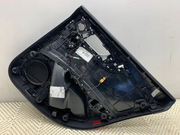 OEM 8W8867487 Vänster Bakdörrsklädnad Audi A5 F5 image 3