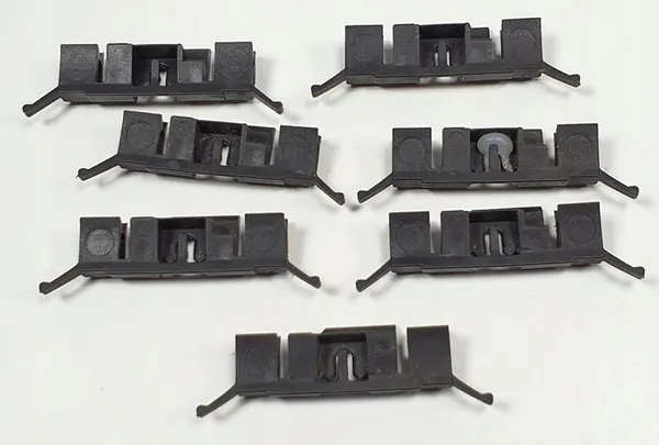 VOLVO S60 V60 framruta klipp 30753989 OE image 2