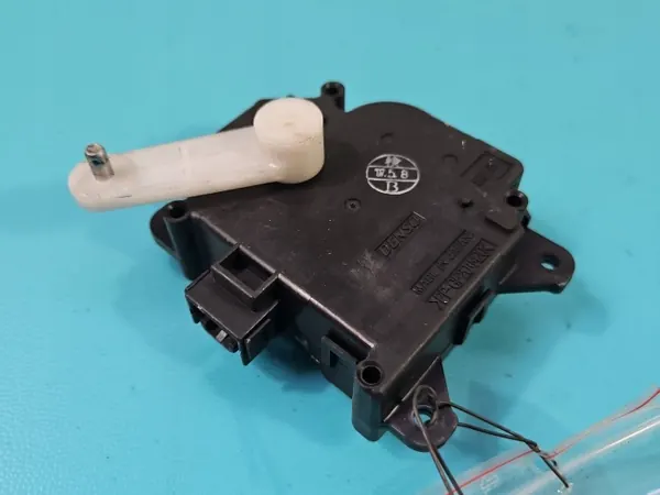 Lämmittimen puhallinmoottori LEXUS RX II 03-08 OEM 063800-0610 image 2