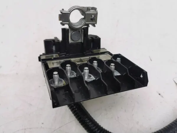 Renault Megane E-Tech 2022 batterij relais zekering OEM 241055MZ0B image 8