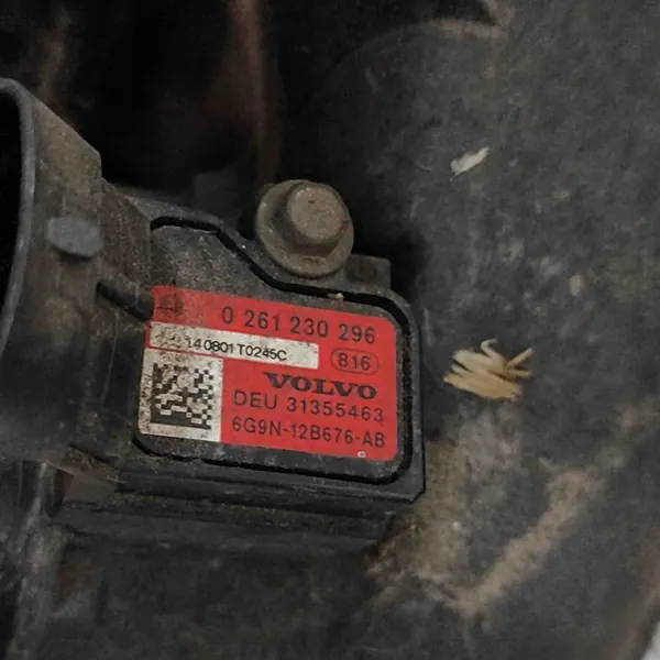 Pieza refrigeración Land Rover OEM 6G918005FD - Usada image 8