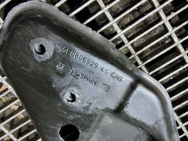 Strålkastarfäste Vänster Fram SEAT OEM 5F0806929 image 6