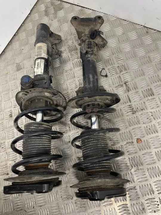 Topes amortiguador delantero OEM A2043200073 image 3