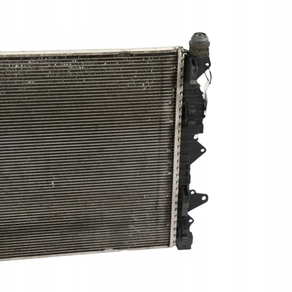 Radiateur d'eau d'occasion OEM gj32-8005-bb Land Rover image 10