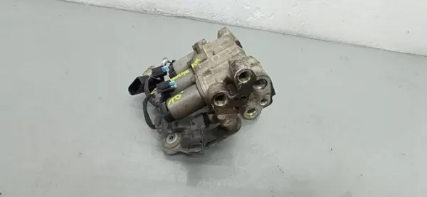 Porsche Dynamic Drive Ventilpump OEM 97035907504 image 4