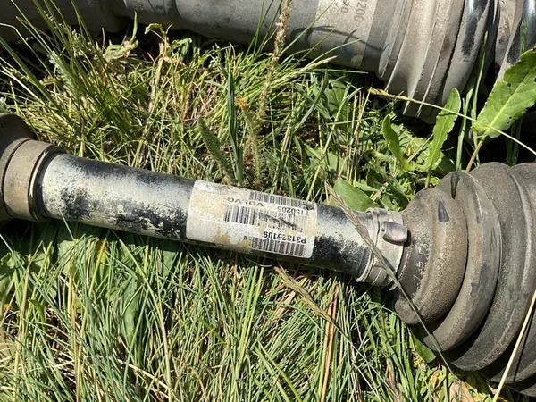 VOLVO V60 S60 V70 Drivaxel D3 D4 T5 P31437520 image 3