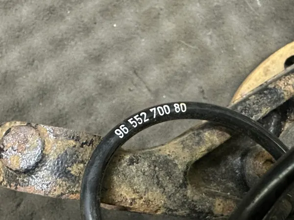 Oikea eturenkaanivel OEM 364796 VAR Citroen image 3