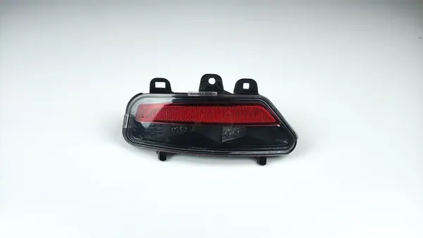 Luz trasera de parachoques derecho RENAULT CAPTUR II LED (DR328) image 3