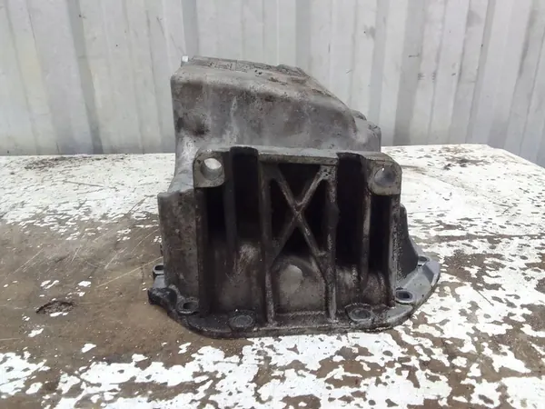 Oljetank 032103603AB VW Golf IV 1.4 image 3