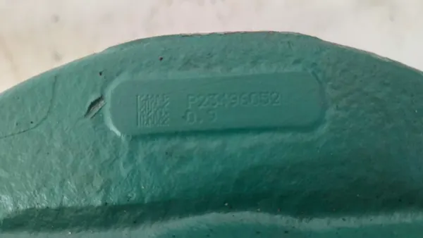 Carcasa de rodamiento de bomba PTO Volvo FH image 5