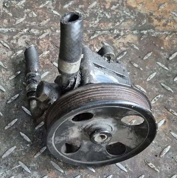 P12 2.0 ohjauspumppu Nissan Primeralle image 2